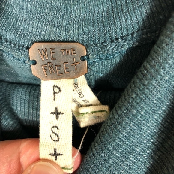 Free people we the free long‎ sleeve cowl neck - Picture 8 of 14